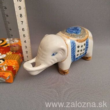 Porcelán